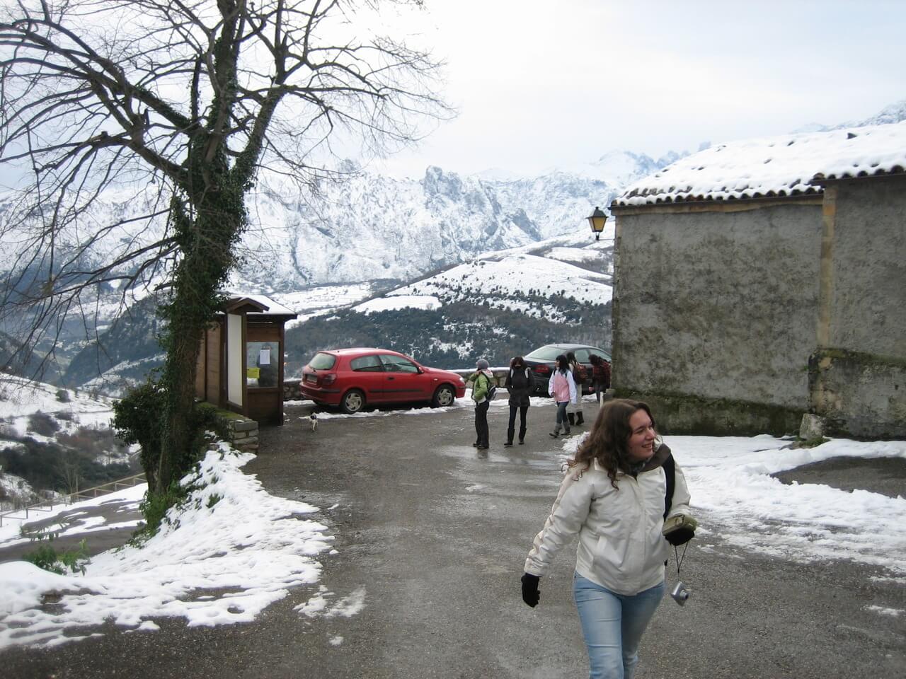 Paseo por el pueblo de Asiego